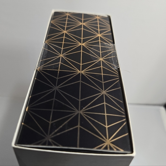 Glo Tech LED Compact Mirror - Picture 5 of 5